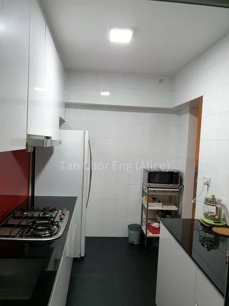 3 Room (3A) HDB for Rent in  18A Holland Drive - Image 5
