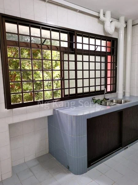 4 Room (4A) HDB for Rent in 193 Bukit Batok West Avenue 6 - Image 1