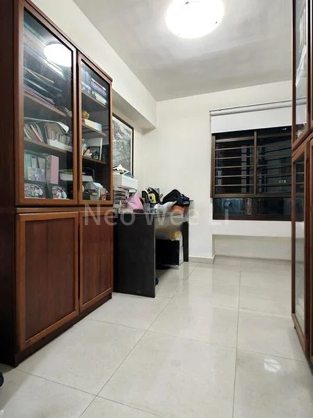 Executive HDB for Sale in  652 Senja Link - Image 7