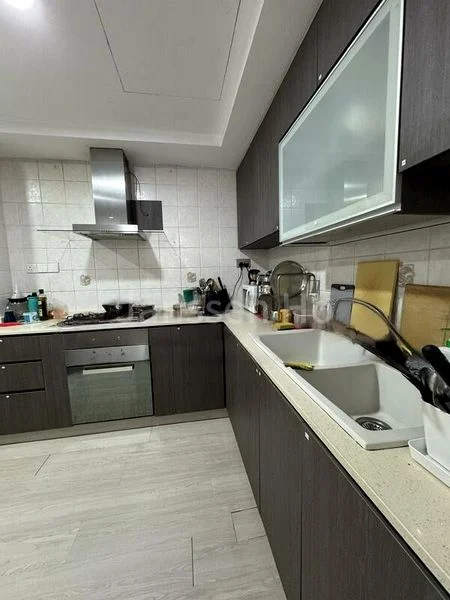 Common Room (Condo) for Rent in  Dunman Place - Image 6