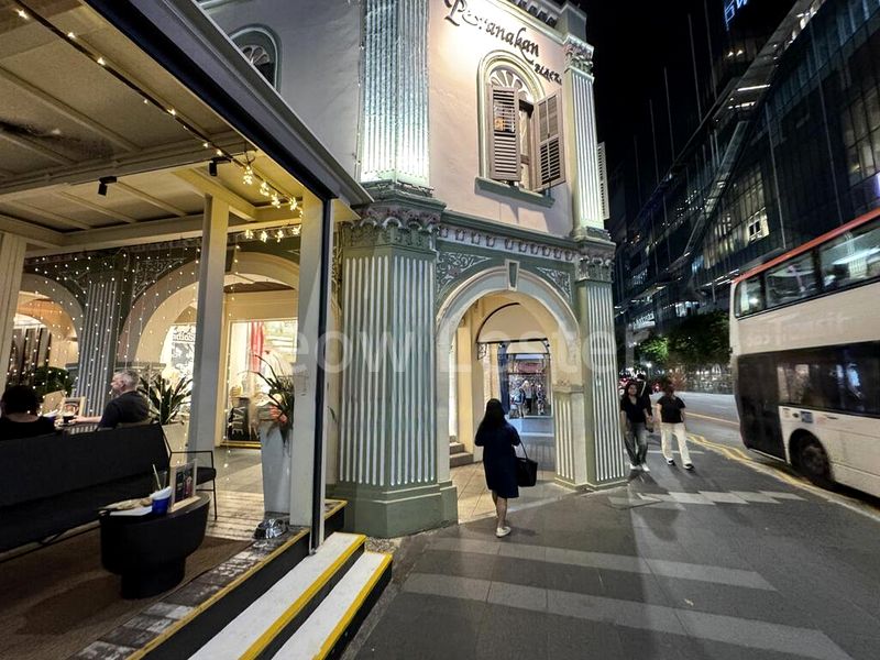 Shop / Shophouse for Rent: Fast food Restaurant cafe @ Orchard with outdoor terrace, high traffic Orchard Rd junction. - Image 3