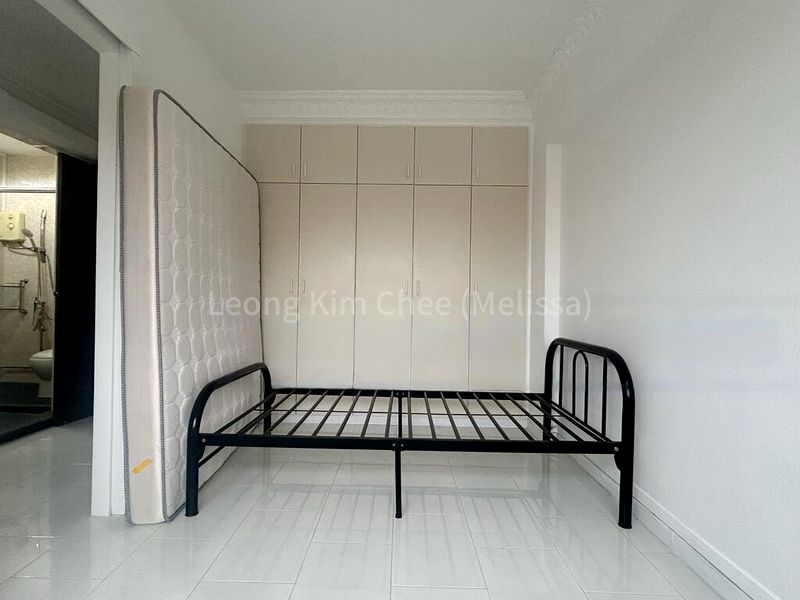 Maisonette HDB for Sale in  351 Yishun Avenue 11 - Image 4