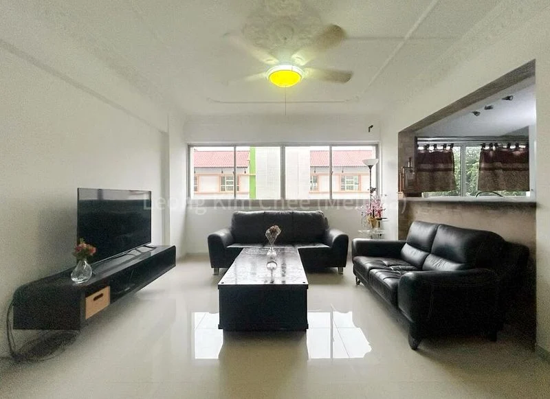 Maisonette HDB for Sale in  351 Yishun Avenue 11 - Image 14