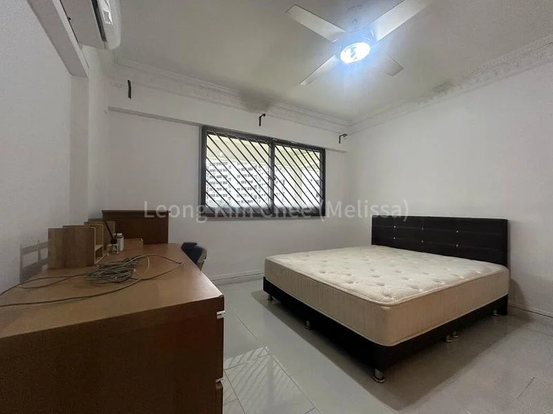 Maisonette HDB for Sale in  351 Yishun Avenue 11 - Image 2