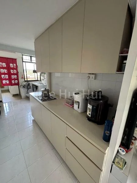 Common Room (HDB) for Rent in  110 Commonwealth Crescent - Image 2