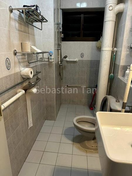 Common Room (HDB) for Rent in  682A Jurong West Central 1 - Image 3
