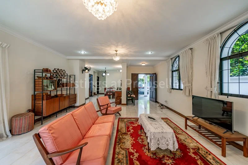 5 Bed Bungalow (Landed) for Rent in Hong Kong Park - Image 2