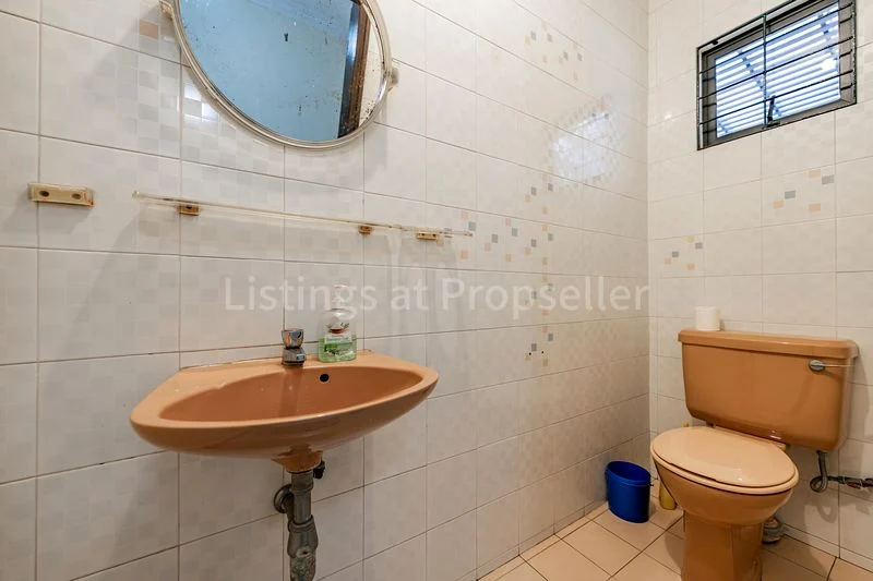 5 Bed Bungalow (Landed) for Rent in Hong Kong Park - Image 15