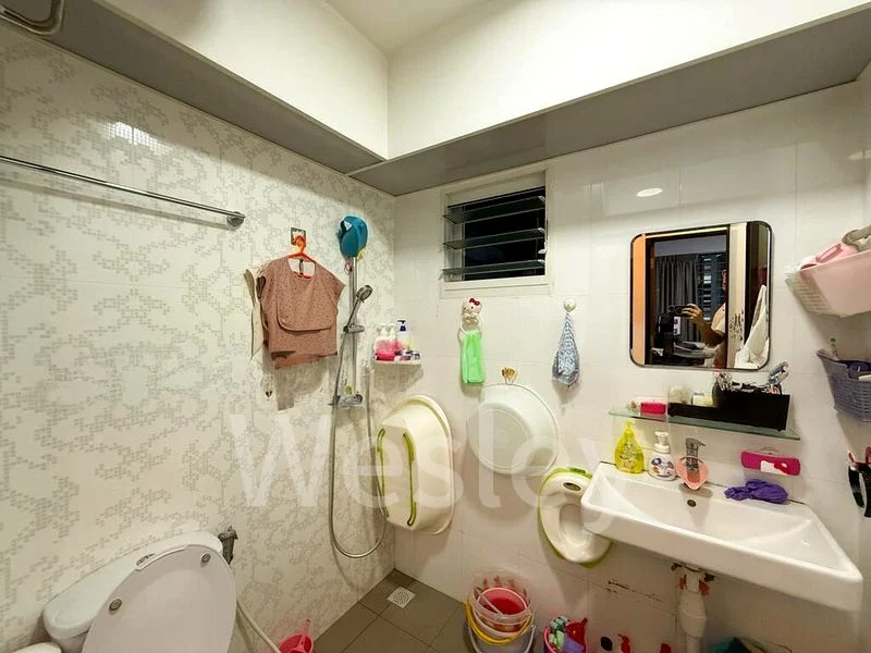 Premium HDB for Sale in 669B Edgefield Plains - Image 11