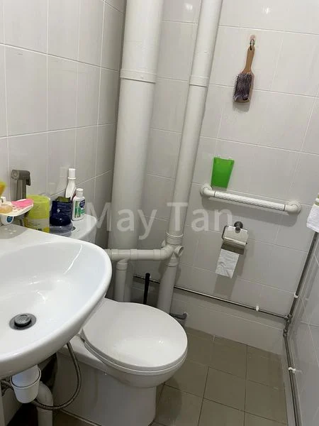 Common Room (HDB) for Rent in  125 Pending Road - Image 3