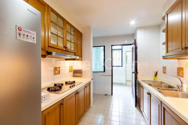 4 Bed Condo for Rent in The Anchorage - Image 11