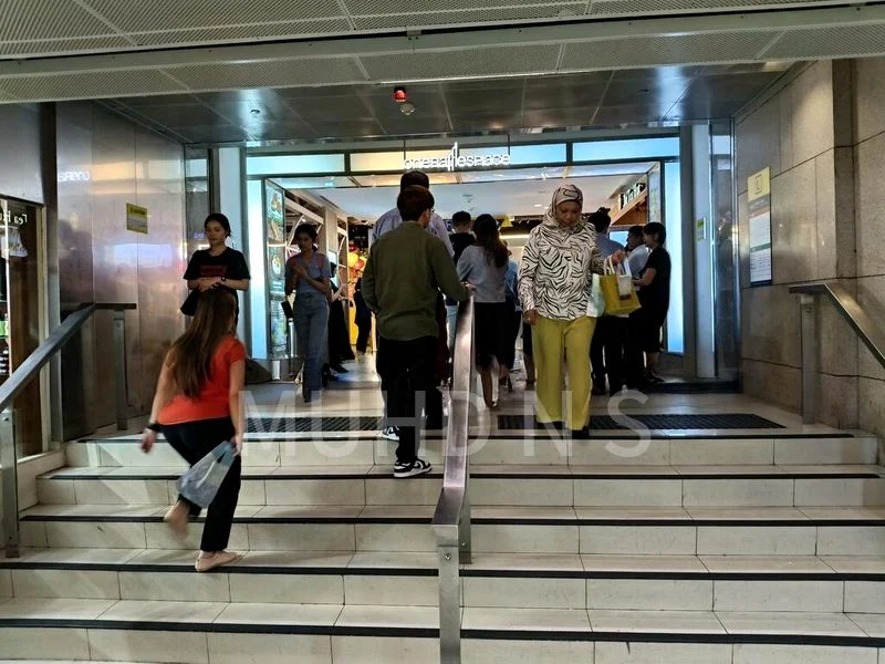 Food & Beverage for Rent: ONE RAFFLES PLACE MALL - Image 1