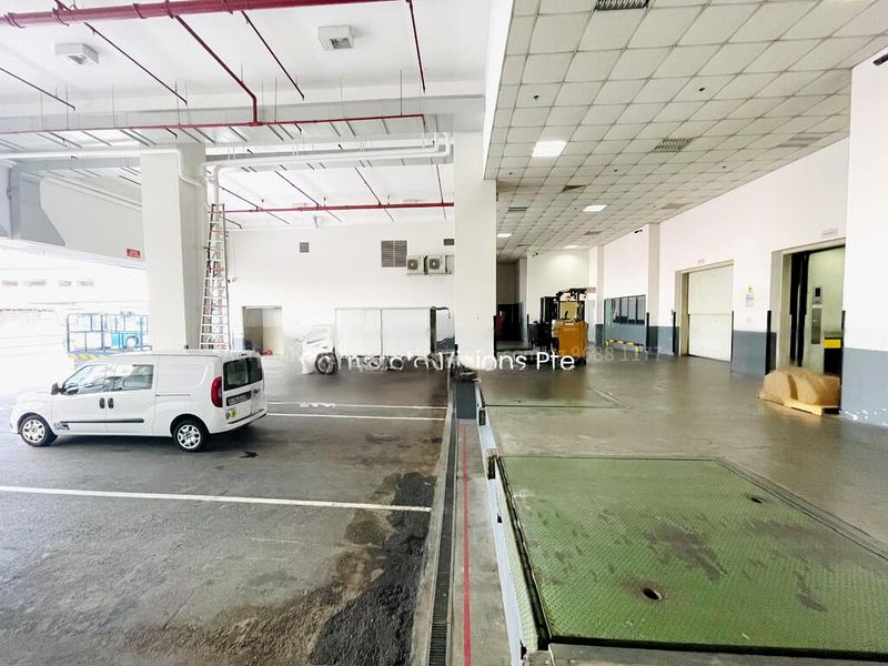 Light Industrial (B1) for Rent: City Business Property with Corporate frontage, suits Technology, Tech Service Centre fringe of CBD, MRT - Image 7