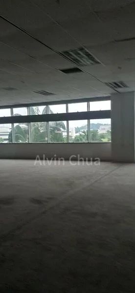 Light Industrial (B1) for Rent: Corporation Place - Image 7