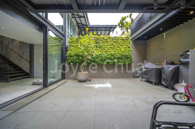 4 Bed Terraced House (Landed) for Sale in  Springside Avenue - Image 1