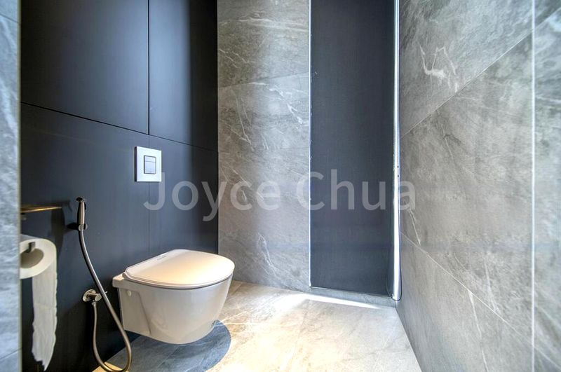 4 Bed Terraced House (Landed) for Sale in  Springside Avenue - Image 9