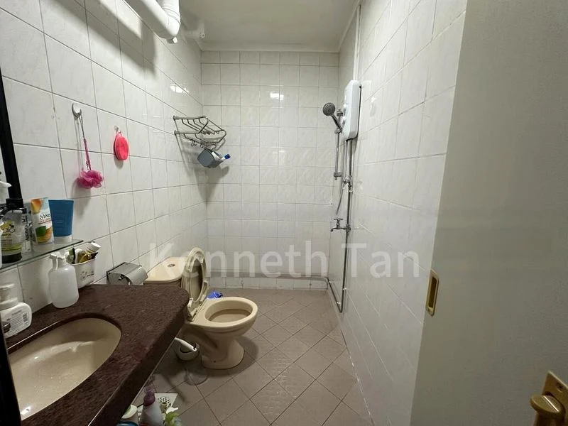 Master Room (HDB) for Rent in 761 Woodlands Avenue 6 - Image 5