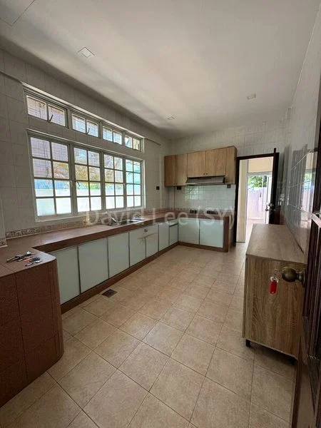 6 Bed Semi-Detached House (Landed) for Rent in  Tai Keng Gardens - Image 4