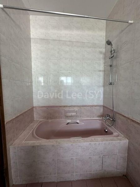 6 Bed Semi-Detached House (Landed) for Rent in  Tai Keng Gardens - Image 10