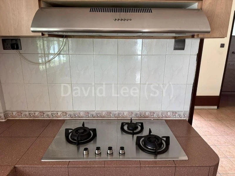 6 Bed Semi-Detached House (Landed) for Rent in  Tai Keng Gardens - Image 6