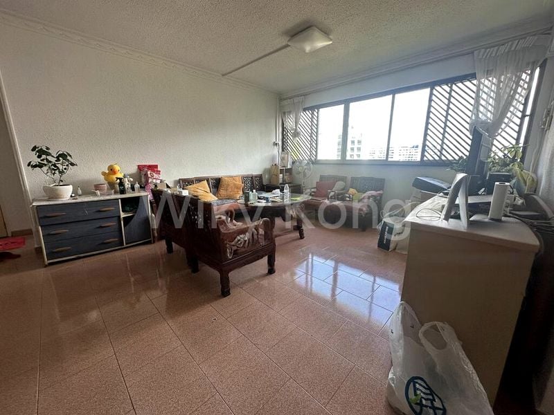 5 Room (5I) HDB for Sale in  425 Tampines Street 41 - Image 1