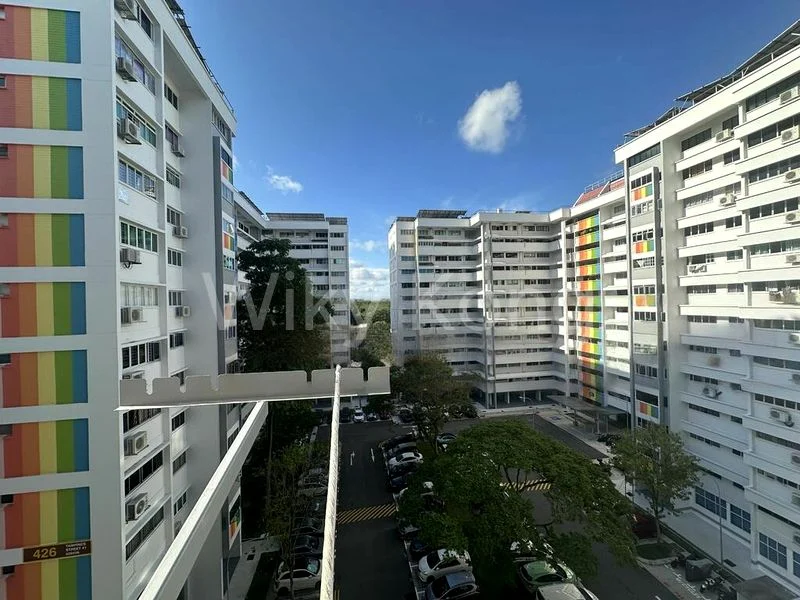 5 Room (5I) HDB for Sale in  425 Tampines Street 41 - Image 8