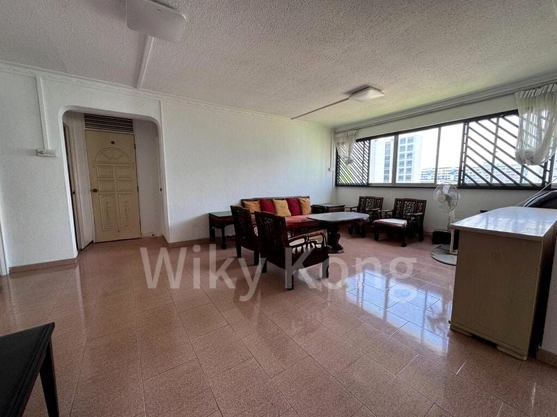5 Room (5I) HDB for Sale in  425 Tampines Street 41 - Image 15