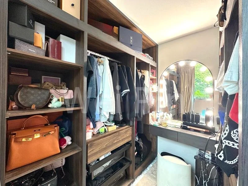 3 Bed Apartment (Condo) for Sale in  Floraville - Image 9