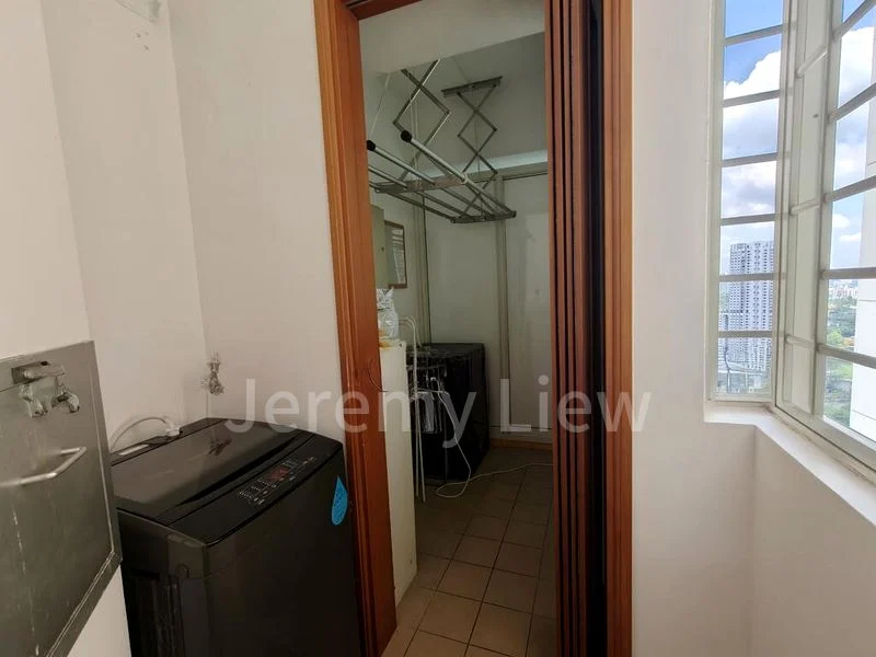3 Bed Condo for Rent in  Queens - Image 1