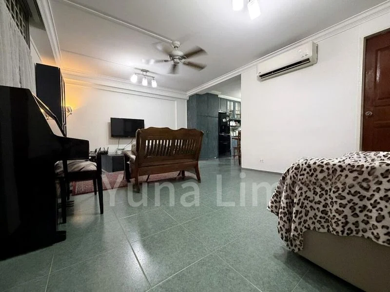 4 Room (4S) HDB for Sale in  321 Woodlands Street 32 - Image 2