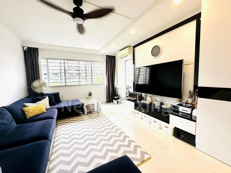 Maisonette HDB for Sale in 938 Tampines Avenue 5 - Image 2