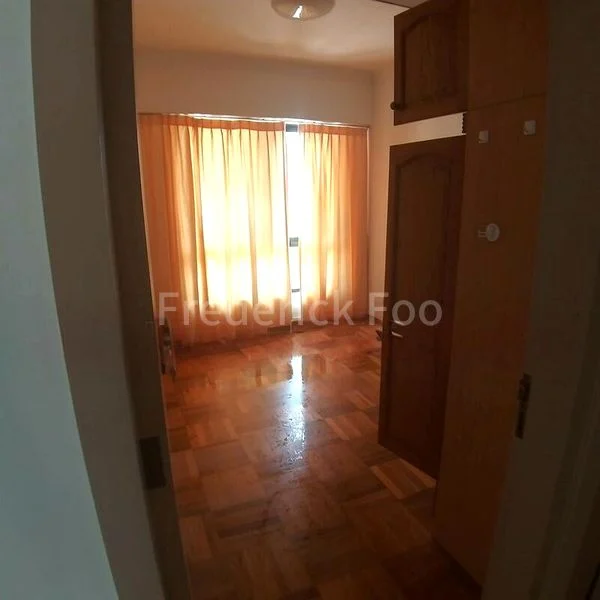 2 Bed Condo for Rent in  Yong An Park - Image 5