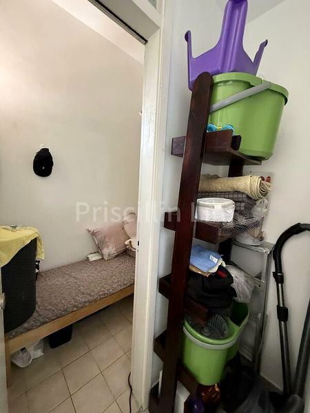 3 Bed Condo for Rent in  Maple Woods - Image 2