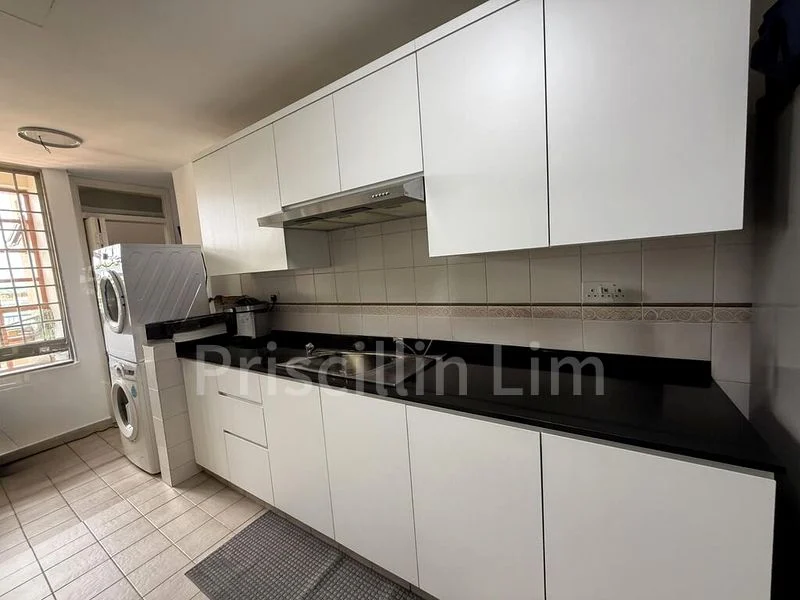 3 Bed Condo for Rent in  Maple Woods - Image 7