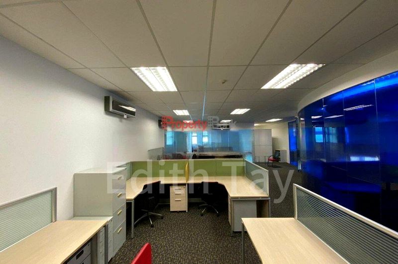 Light Industrial (B1) for Rent: Fitted Space & Move-In Ready - 10 Minutes from Redhill MRT - Image 2