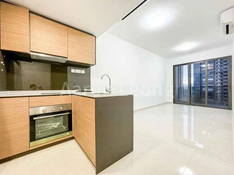 2 Bed Condo for Rent in  Midwood - Image 3