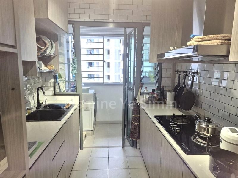 4 Room (4A) HDB for Sale in 677B Punggol Drive - Image 4