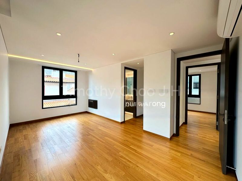 8 Bed Bungalow (Landed) for Sale in  Lucky Hill - Image 11