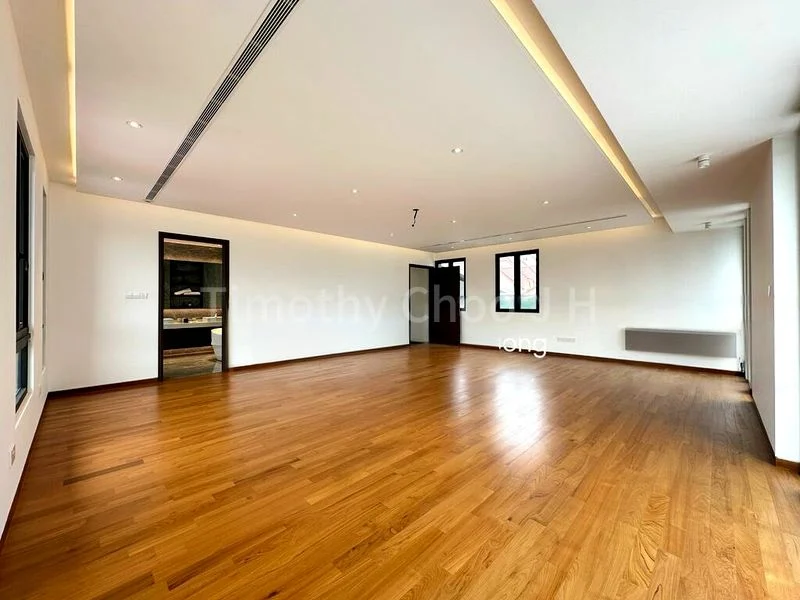 8 Bed Bungalow (Landed) for Sale in  Lucky Hill - Image 6