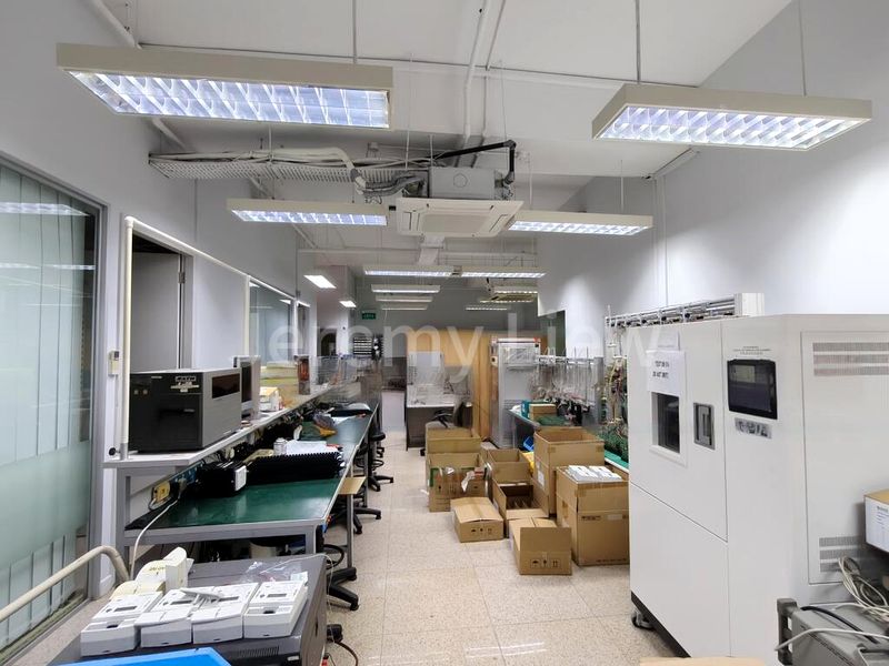 Light Industrial (B1) for Rent: Tannery House - Image 1