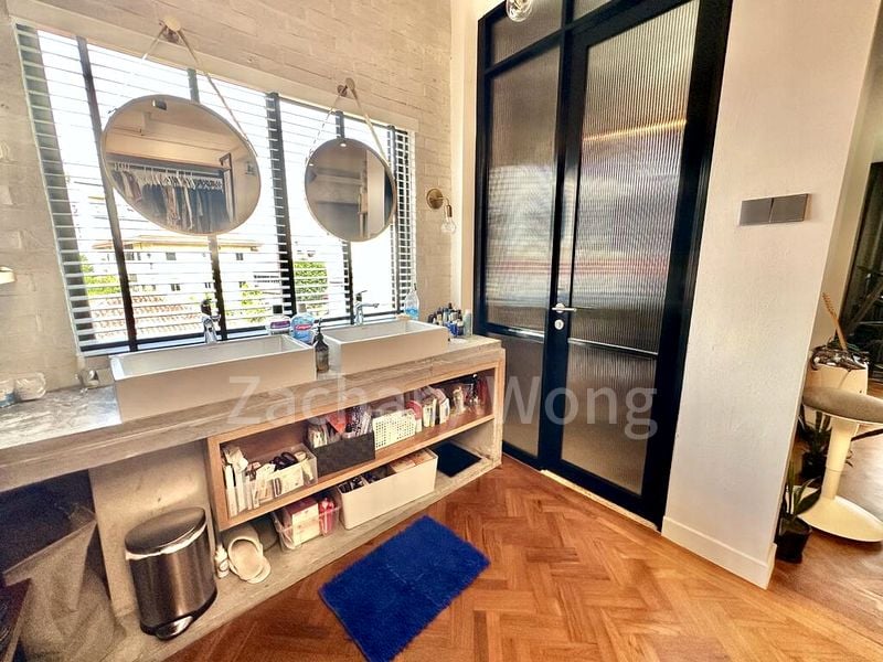 4 Bed Apartment (Condo) for Sale in  Marshall Road - Image 4