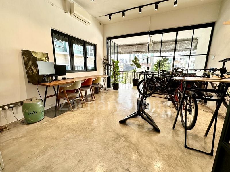 4 Bed Apartment (Condo) for Sale in  Marshall Road - Image 12