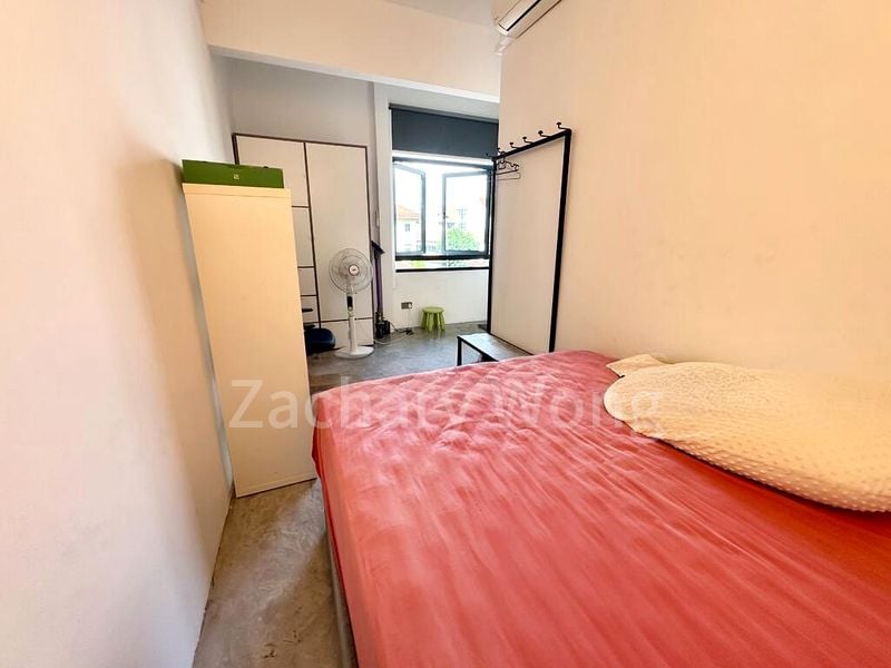4 Bed Apartment (Condo) for Sale in  Marshall Road - Image 2