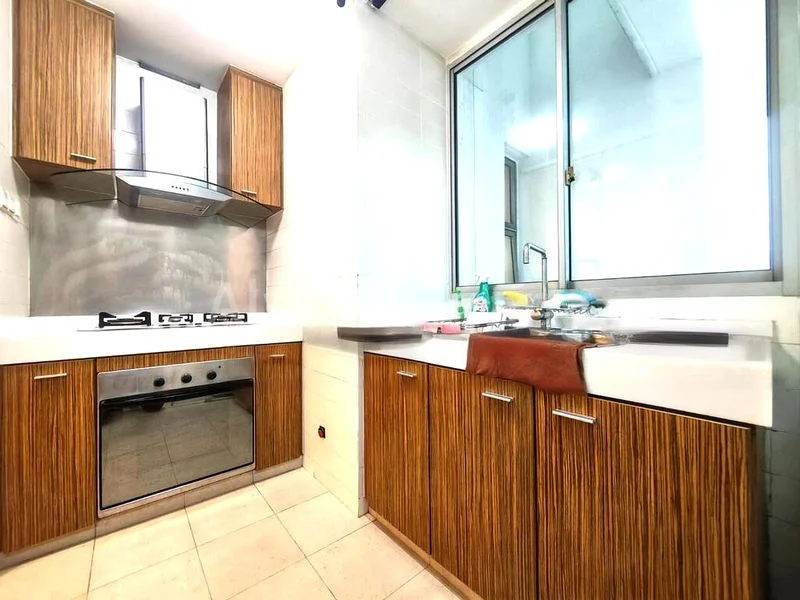 Common Room (Condo) for Rent in  The Lakeshore - Image 6