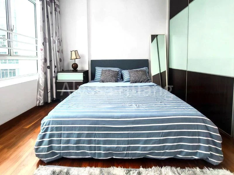 Common Room (Condo) for Rent in  The Lakeshore - Image 2