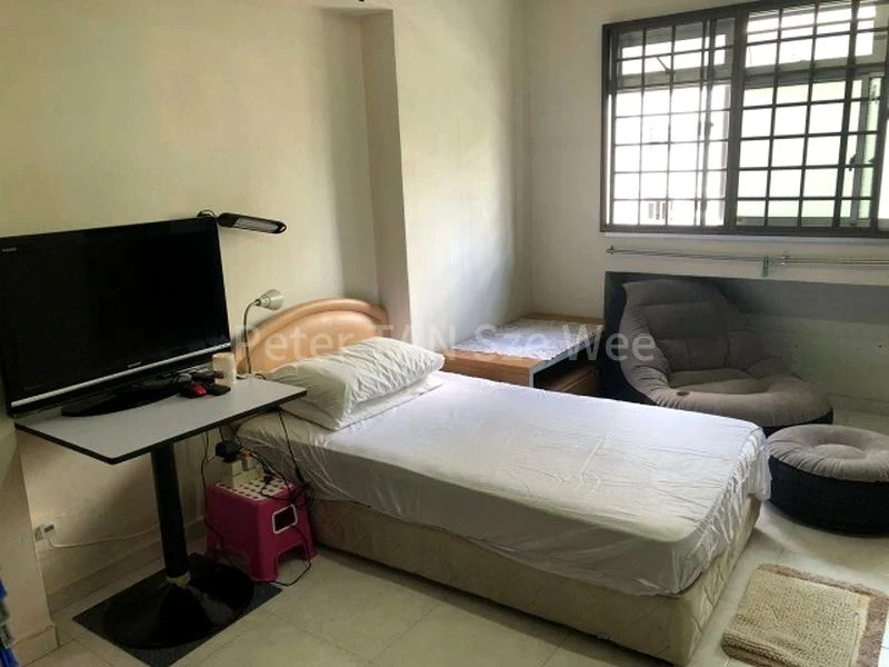 Common Room (HDB) for Rent in  830 Jurong West Street 81 - Image 1