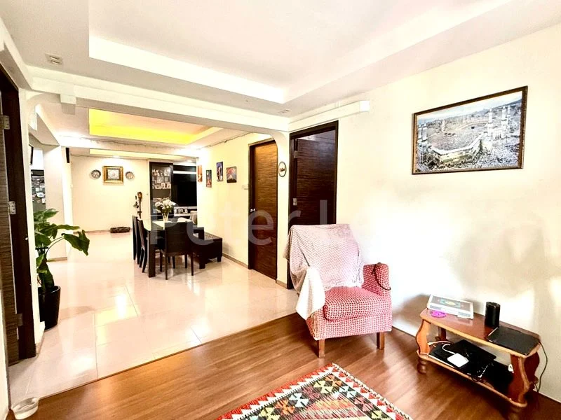 5 Room (5I) HDB for Sale in  50 Sims Drive - Image 4