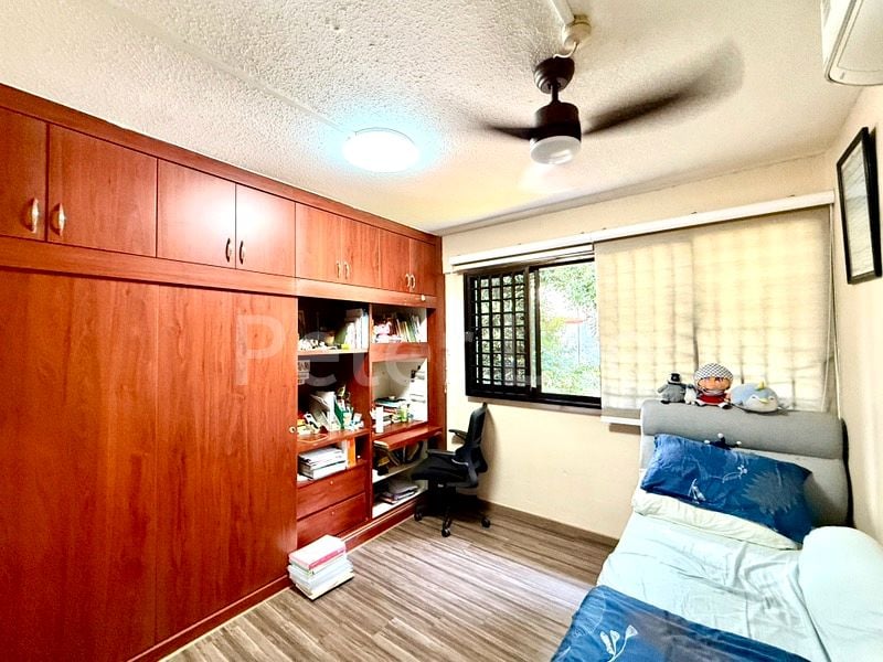 5 Room (5I) HDB for Sale in  50 Sims Drive - Image 7