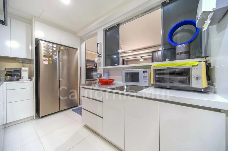4 Bed Executive Condo for Sale in  Canberra Road - Image 3