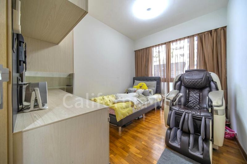 4 Bed Executive Condo for Sale in  Canberra Road - Image 10